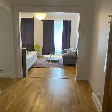Lägenhet Comfort In Vaernhem, Malmö