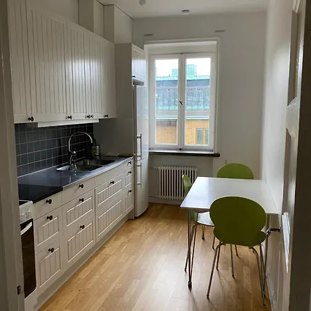 Comfort In Vaernhem, * Malmö